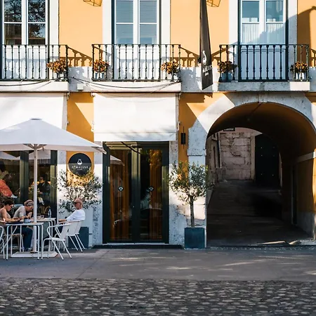 Almalusa Alfama Hotel