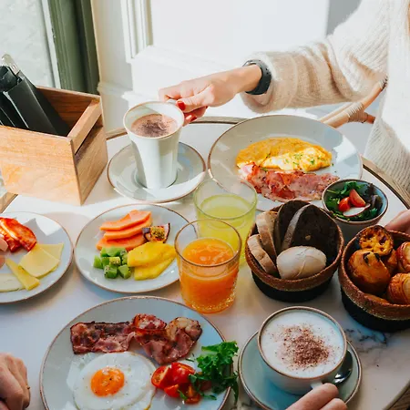 فندق Almalusa Alfama 4*