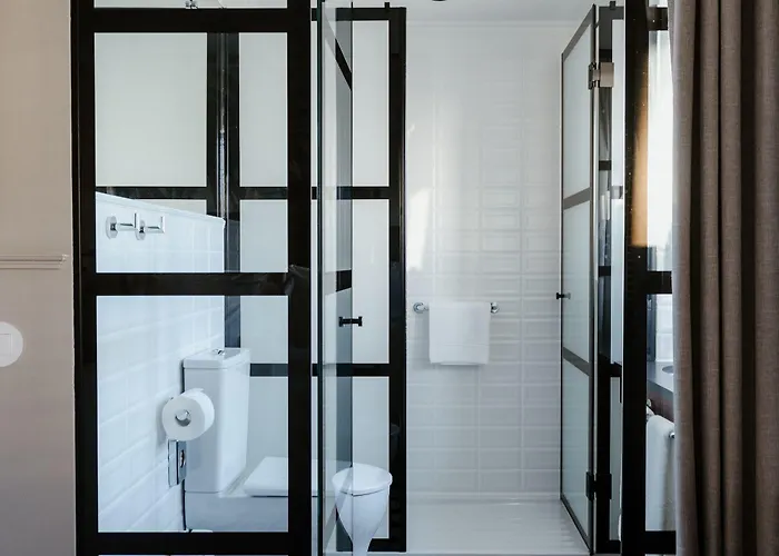 Almalusa Alfama Lisbon